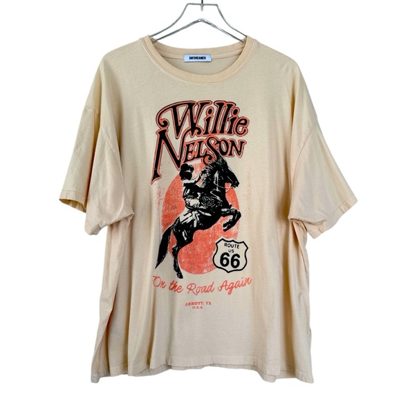Daydreamer Tops - Daydreamer Willie Nelson Route 66
Weekend Tee in Sand Oversized One Size
